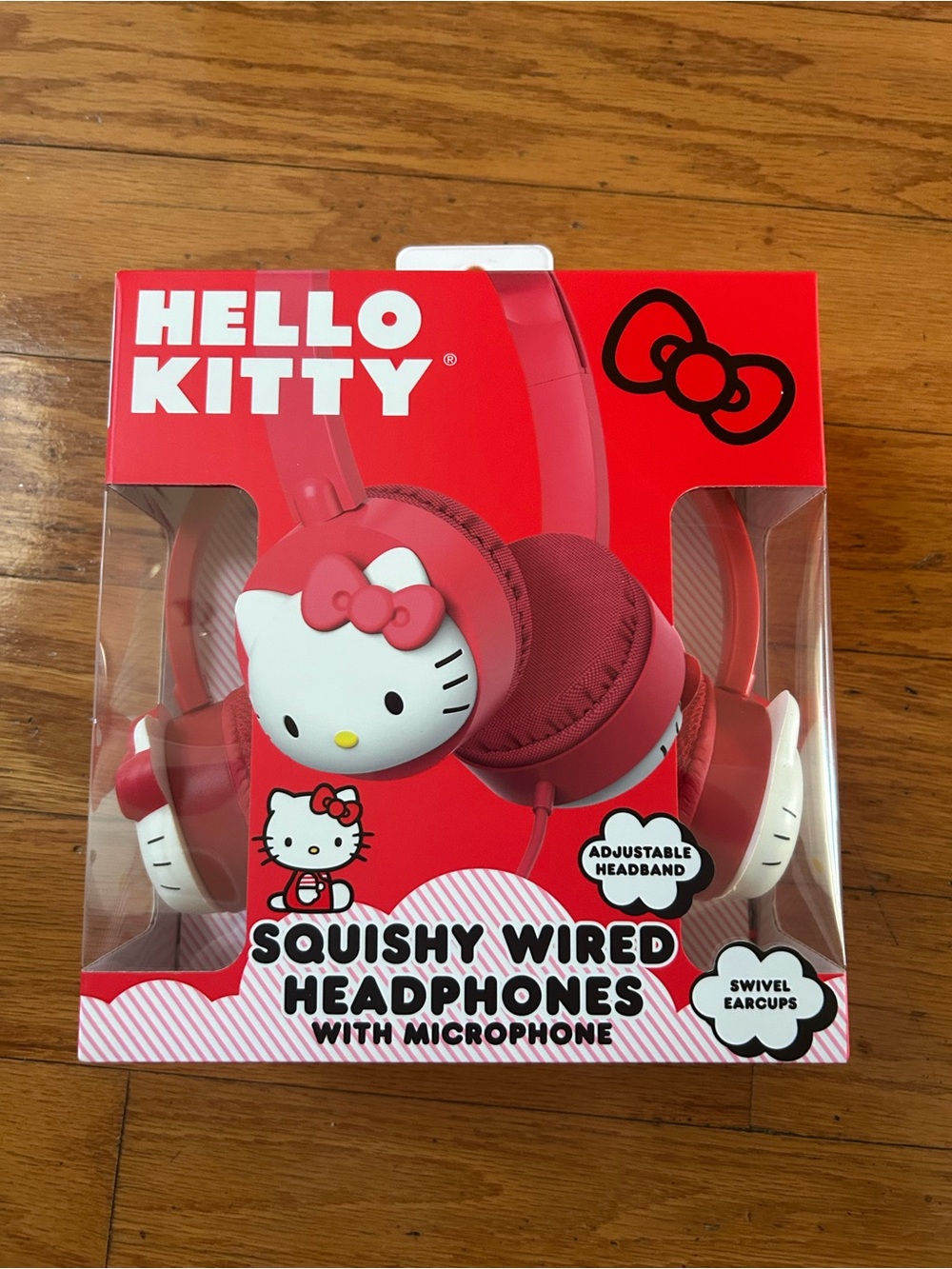 NWT Hello Kitty Squishy Wired Headphones with Microphone